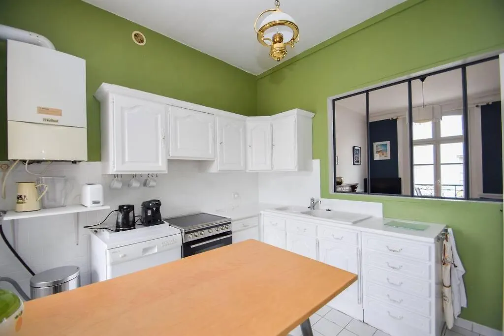 Ferienwohnung Appt 5 Pers Au Coeur De Dinard Classe 2 Etoiles Apartment