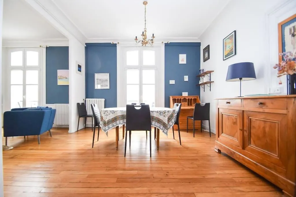 Ferienwohnung Appt 5 Pers Au Coeur De Dinard Classe 2 Etoiles 0*,  Frankreich